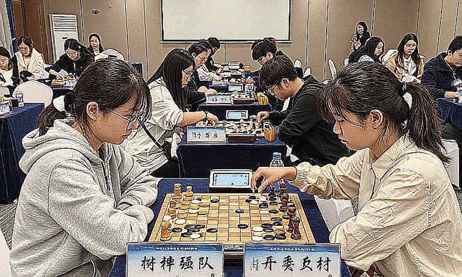 ChessBase Magazine #225: 27 मिनिएचर, चार एनोटेटर और एक 'लेटेस्ट' जो सितंबर तक पुराना हो चुका था